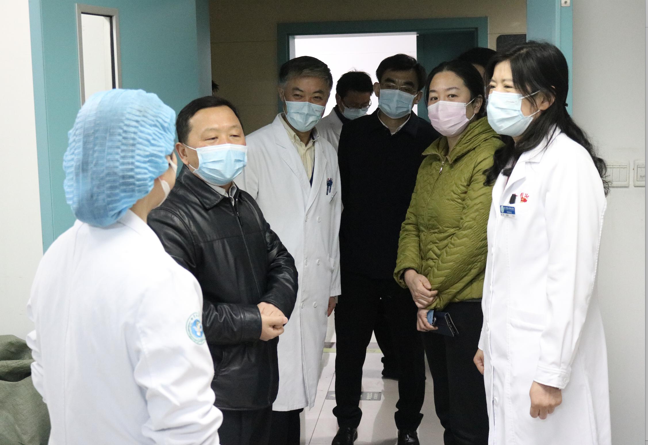 徐州市委副书记徐大勇慰问抗击疫情中的365骑士版app下载_365审核要多久_365 体育投注社员